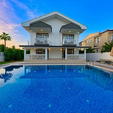 Dalyan Center Location Detached With Pool Villa