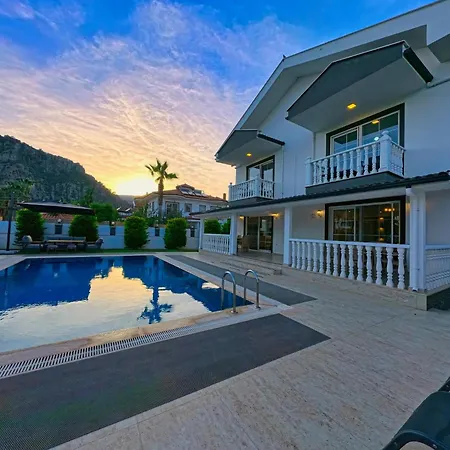 Villa Dalyan Center Location Detached With Pool *