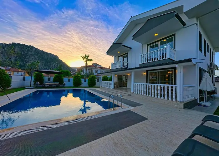 Villa Dalyan Center Location Detached With Pool *